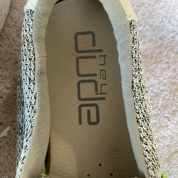 Hey Dude Wally Youth Sox Stone Slip-On Shoes Size US Y1–Y2 / EU 33 Gray - Picture 3 of 6